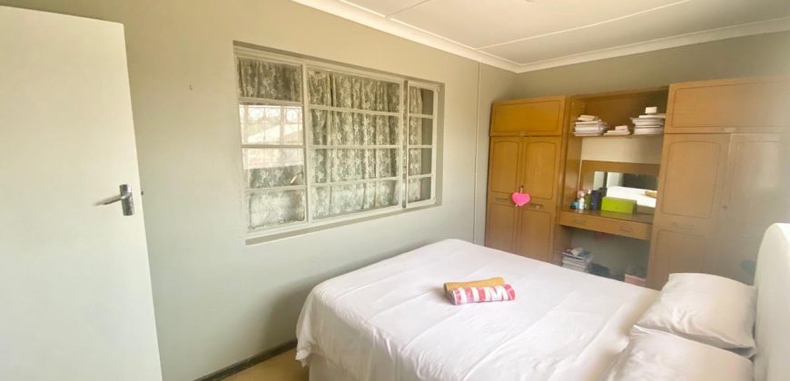 3 Bedroom for sell in Newlands