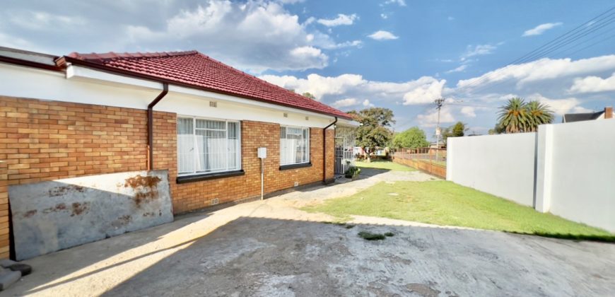 Your Oasis Awaits: Delville Gem with Income Potential, Spacious Interiors, and Ample Parking – A Family Haven in Germiston!