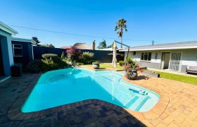 3 Bedroom House for Sale in Primrose