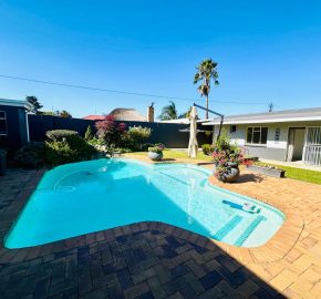 3 Bedroom House for Sale in Primrose