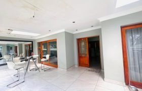 3 Bedroom House for Sale in Kensington