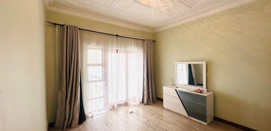 3 Bedroom House for Sale in Kensington