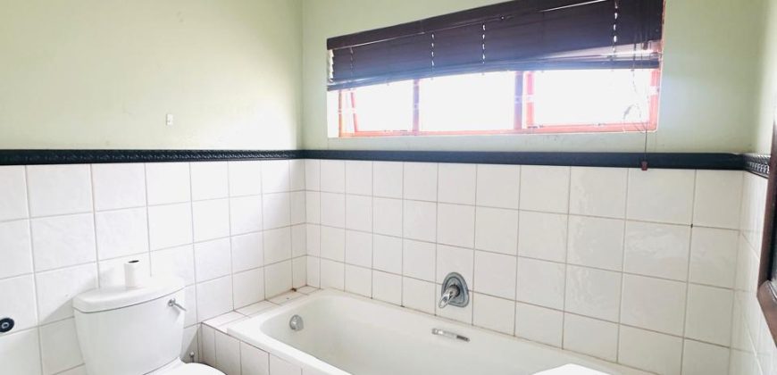 3 Bedroom House for Sale in Kensington