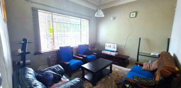 4 Bedroom House for Sale in Kensington