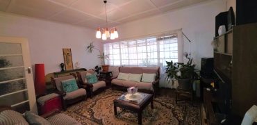 3 Bedroom House for Sale in Bezuidenhout Valley