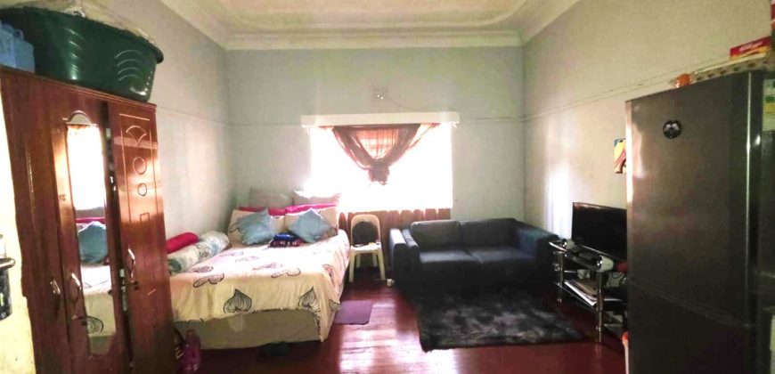 11 Bedroom House for Sale in Bezuidenhout Valley