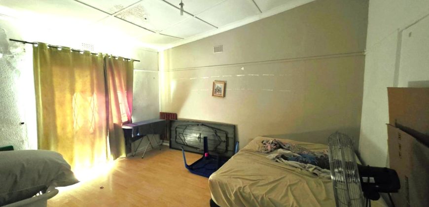 4 Bedroom House for Sale in Kensington