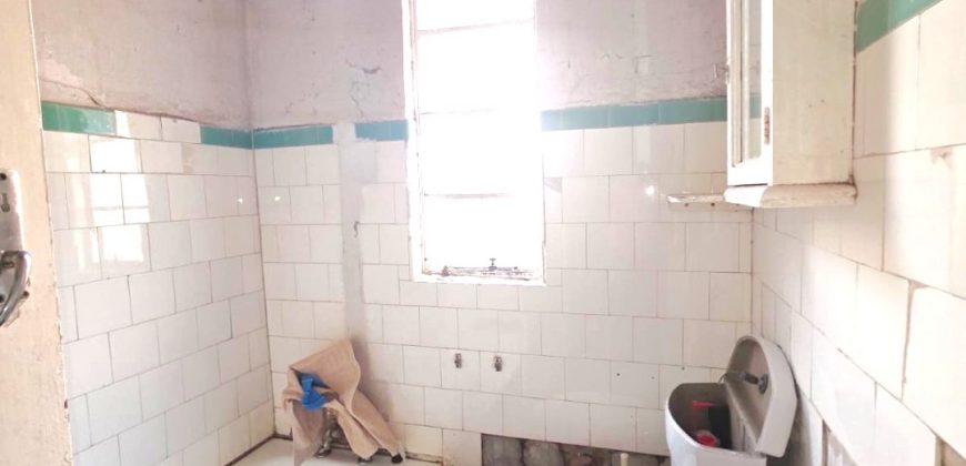 11 Bedroom House for Sale in Bezuidenhout Valley