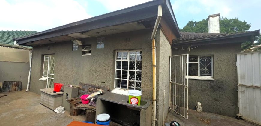 4 Bedroom House for Sale in Kensington