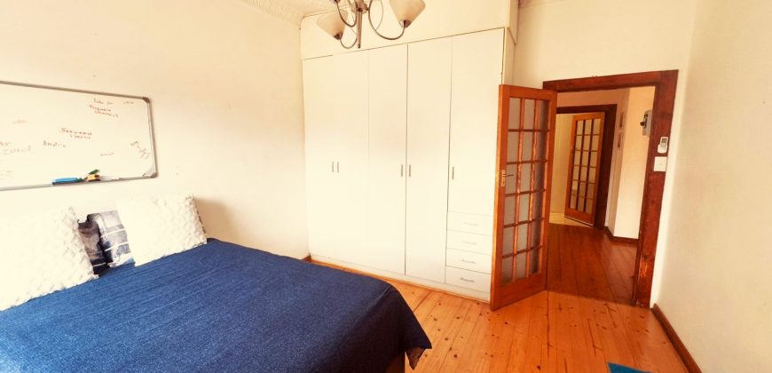 3 Bedroom House for Sale in Kensington