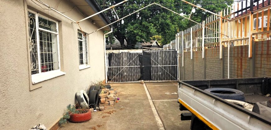 4 Bedroom House for Sale in Kensington