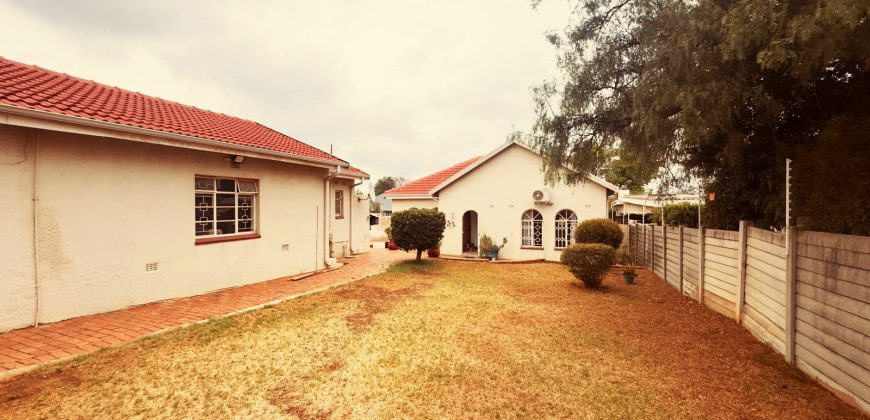 3 Bedroom House for Sale in Kensington