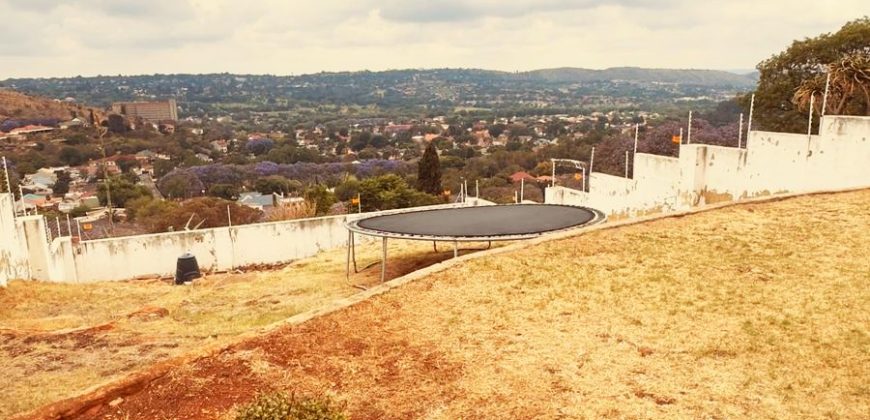 3 Bedroom House for Sale in Kensington