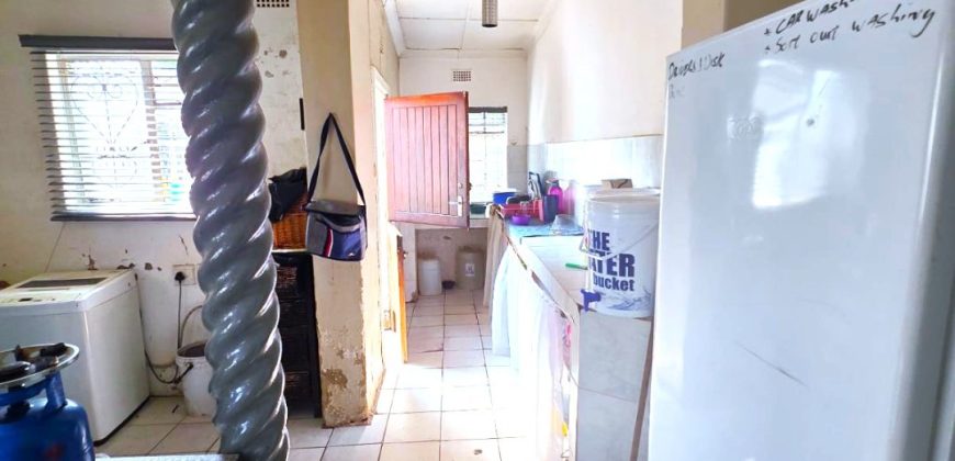 4 Bedroom House for Sale in Kensington