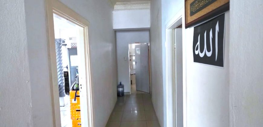 4 Bedroom House for Sale in Kensington