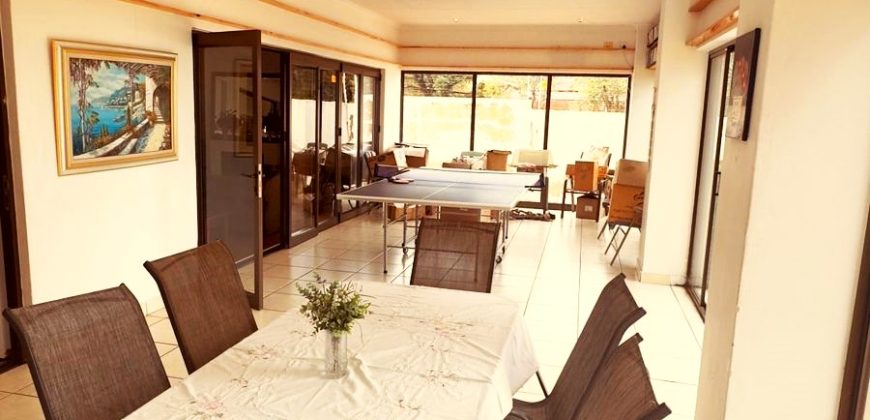 3 Bedroom House for Sale in Kensington