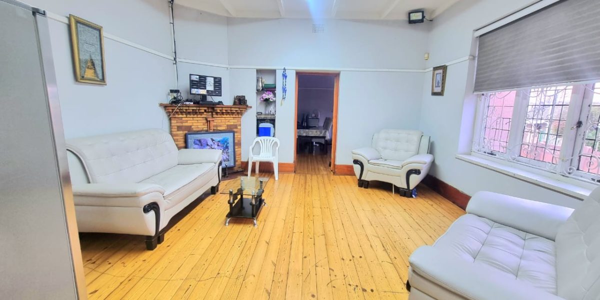 3 Bedroom House for Sale in Kensington