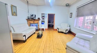 3 Bedroom House for Sale in Kensington