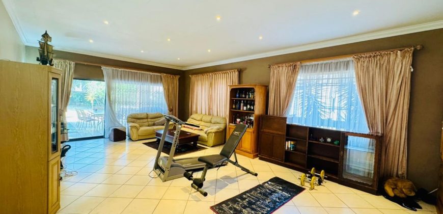 4 Bedroom House for Sale in Observatory