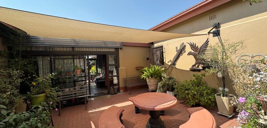 4 Bedroom House for Sale in Primrose East