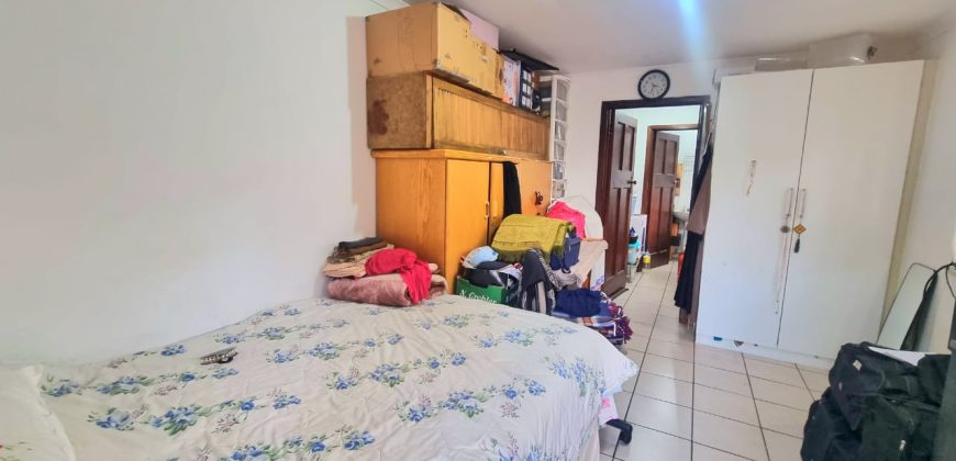 3 Bedroom House for Sale in Kensington