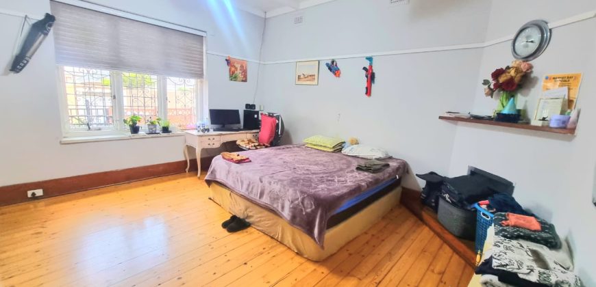 3 Bedroom House for Sale in Kensington