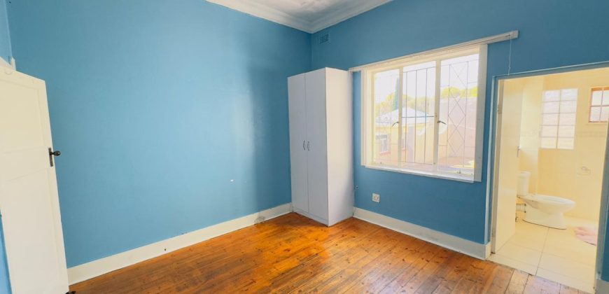 3 Bedroom House for Sale in Kensington