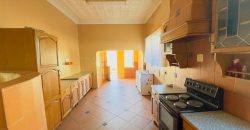 3 Bedroom House for Sale in Kensington