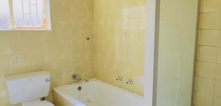 3 Bedroom House for Sale in Kensington