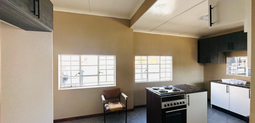 6 Bedroom House for Sale in Bezuidenhout Valley