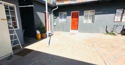 6 Bedroom House for Sale in Bezuidenhout Valley