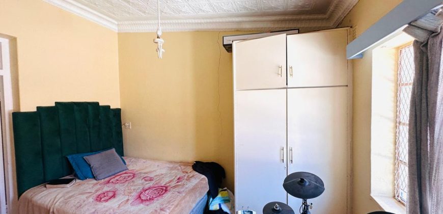 4 Bedroom House for Sale in Orange Grove