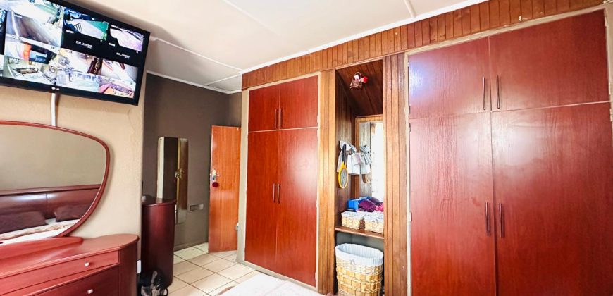 3 Bedroom House for Sale in Primrose