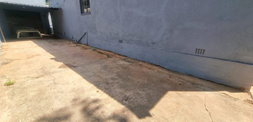 3 Bedroom House for Sale in Bezuidenhout Valley