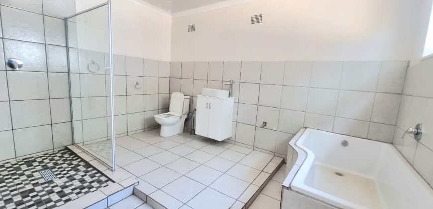 3 Bedroom House for Sale in Bezuidenhout Valley