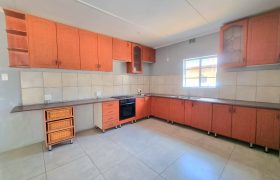 3 Bedroom House for Sale in Bezuidenhout Valley
