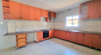 3 Bedroom House for Sale in Bezuidenhout Valley