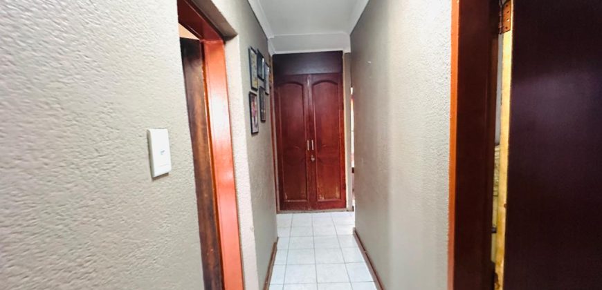 3 Bedroom House for Sale in Primrose