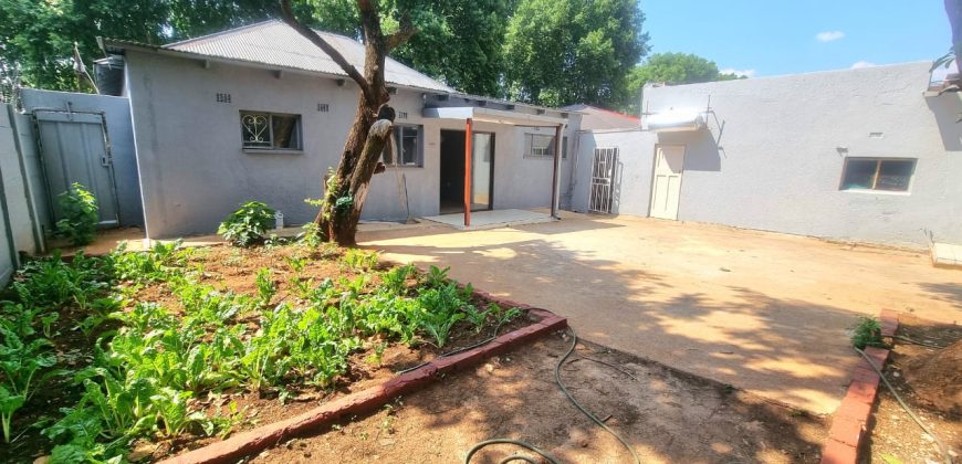 3 Bedroom House for Sale in Bezuidenhout Valley