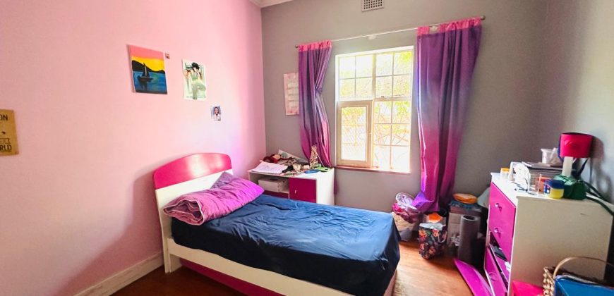 4 Bedroom House for Sale in Orange Grove