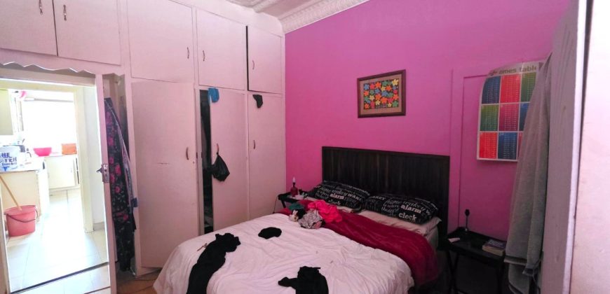 4 Bedroom House for Sale in Kensington