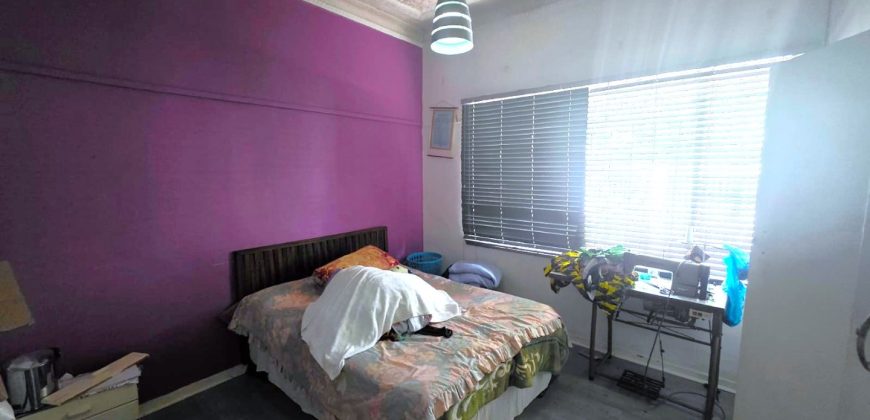 4 Bedroom House for Sale in Kensington