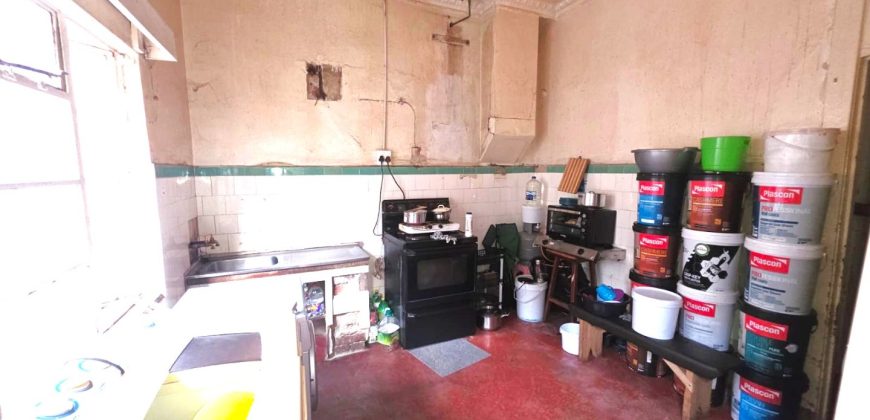 11 Bedroom House for Sale in Bezuidenhout Valley