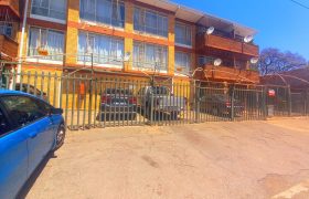 2.5 Bedroom Apartment up for grabs