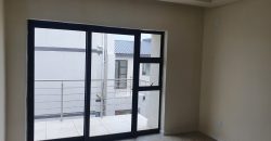 Delightful and sophisticated cluster in Bedfordview.