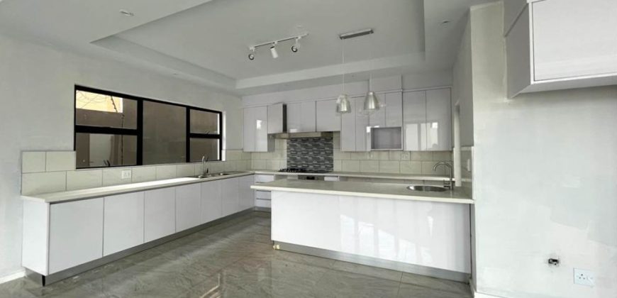 Delightful and sophisticated cluster in Bedfordview.