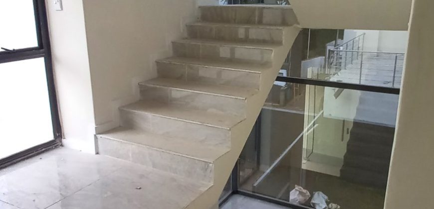 Delightful and sophisticated cluster in Bedfordview.