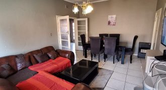 Immaculate 2 Bedroom apartment for Sale in Cyrildene.