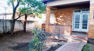 Calling All Investors to this Multi- Tenanted House with 3 Studio Apartments.