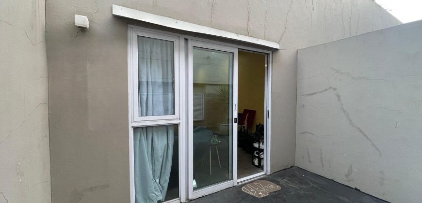 Stylish Bachelor Unit in the Heart of Maboneng